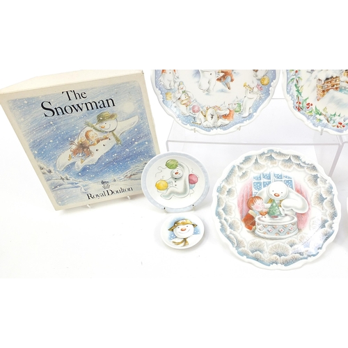 547 - Royal Doulton The Snowman gift collection including plates and money box, two with boxes, the larges... 