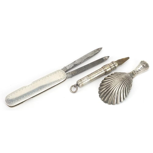 2252 - Silver objects comprising Georgian shell shaped caddy spoon, S Mordan & Co propelling pencil and sil... 