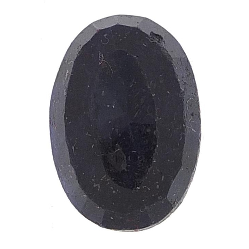 2046 - Oval blue sapphire gemstone with certificate, approximately 19.700 carat