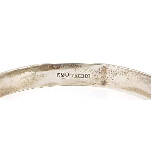 1947 - W. Tahe, Navajo sterling silver bangle and two silver hinged bangles, total 67.0g