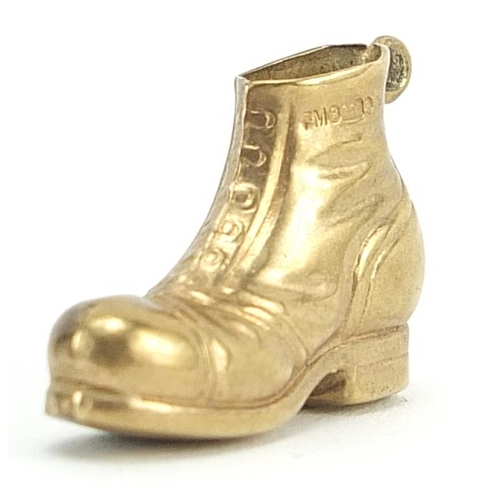 2032 - 9ct gold boot charm, 2cm in length, 1.4g