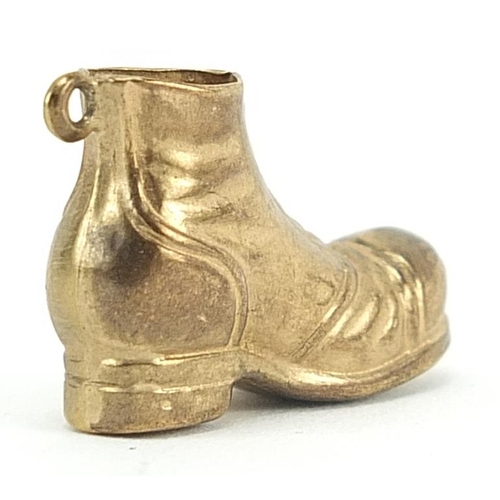 2032 - 9ct gold boot charm, 2cm in length, 1.4g