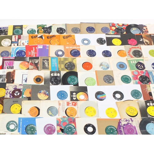 1445 - Collection of 45rpm records including Simon & Garfunkel, Tina Turner, Barbara Streisand, Elvis Presl... 