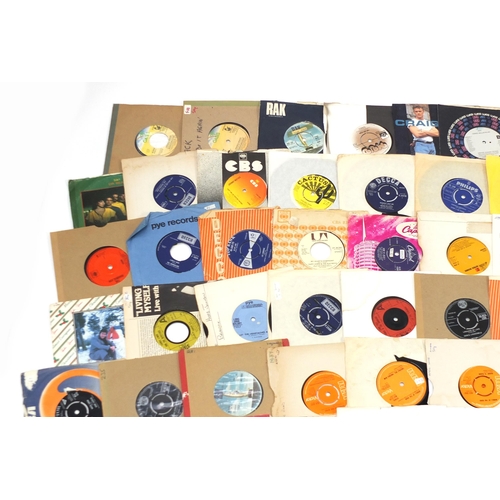 1446 - Collection of 45rpm records including Shirley Bassey, Elvis Presley, Shakin' Stevens, Barbara Streis... 