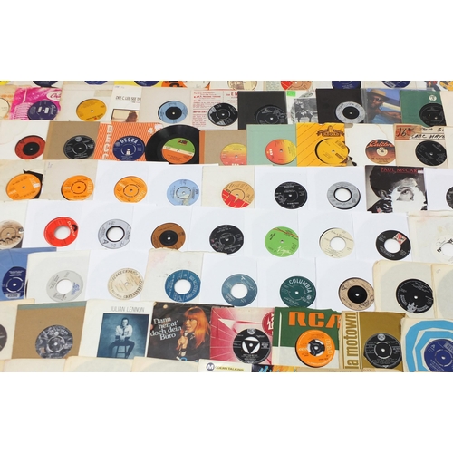 1446 - Collection of 45rpm records including Shirley Bassey, Elvis Presley, Shakin' Stevens, Barbara Streis... 