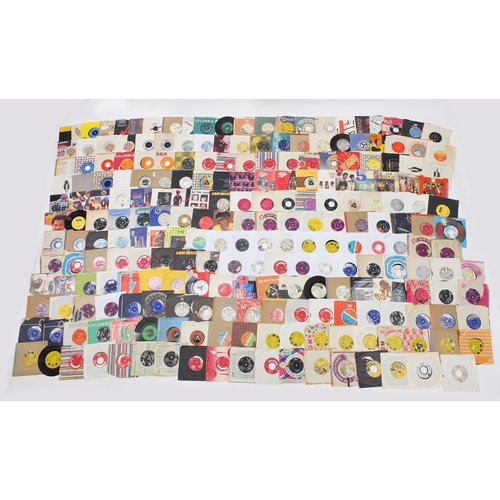 1444 - Collection of 45rpm records including The Beatles, Elvis Presley, The Bee Gees, Chubby Checker, Chas... 