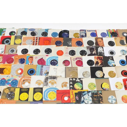 1452 - Collection of 45rpm records including Status Quo, Slade, The Seekers, The Carpenters, ABBA and Simpl... 