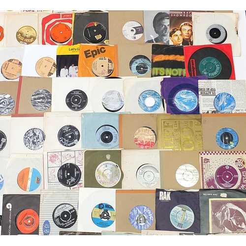 1436 - Collection of 45rpm records including Cliff Richard, Malcolm Roberts, Kraftwerk, The Dubliners and K... 