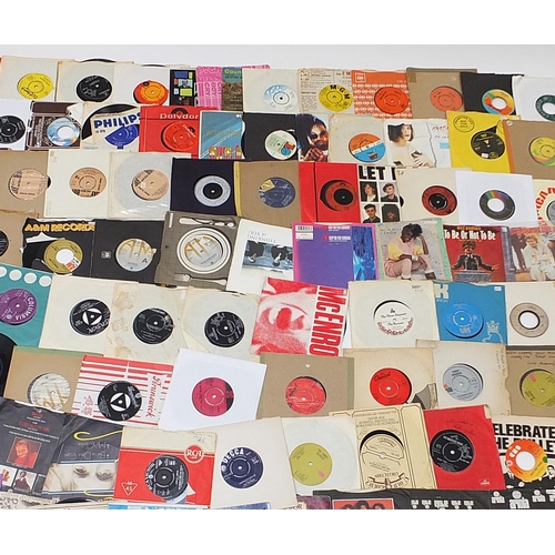 1437 - Collection of 45rpm records including Hot Chocolate, Slade, Buddy Holly, Gary Glitter, Status Quo, W... 