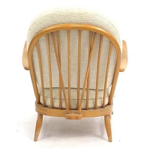 823 - Ercol light elm Windsor armchair, 85cm high