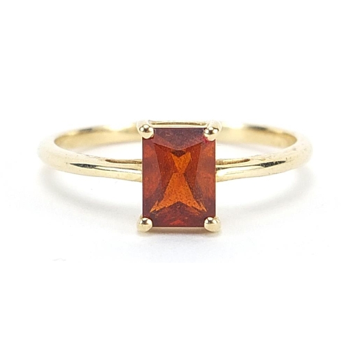 1910 - 9ct gold orange stone ring, possibly fire opal, size N, 1.5g