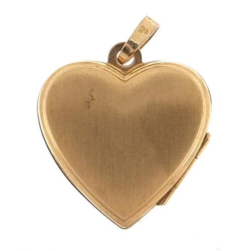 1769 - 9ct two tone gold love heart locket engraved with flowers, 2.5cm high, 1.8g