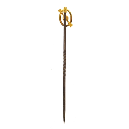 1983 - 15ct gold stickpin housed in a Selfridge London velvet and silk lined fitted box, 5.5cm in length, 1... 