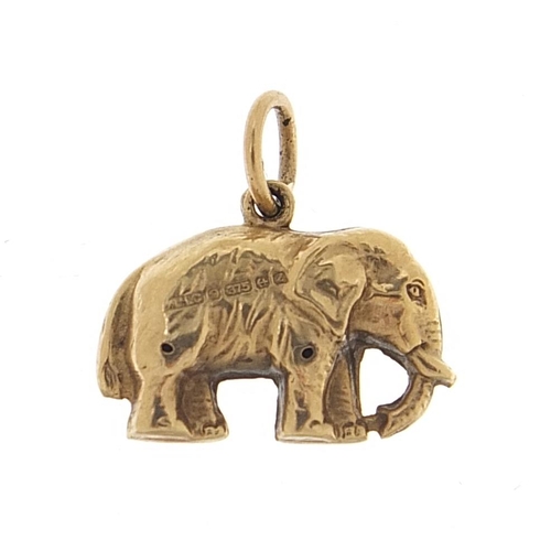 2079 - 9ct gold elephant charm, 1.6cm wide, 0.9g