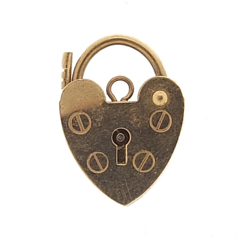 2040 - 9ct gold love heart padlock, 1.5cm in length, 1.0g