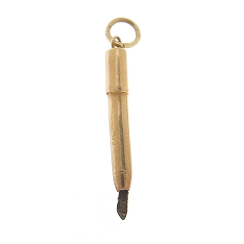 1912 - 9ct gold fountain pen charm, 3.0cm high, 0.9g