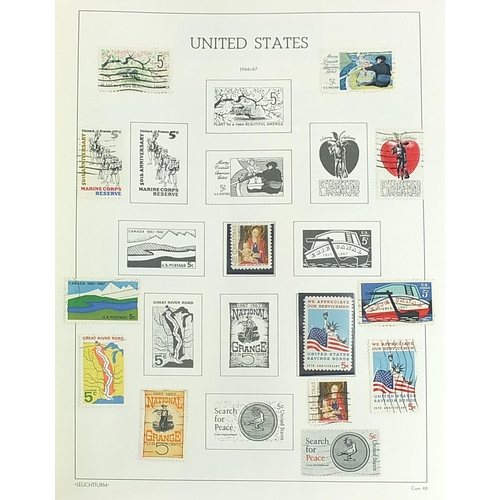 1539 - Collection of USA stamps arranged in an album including some mint