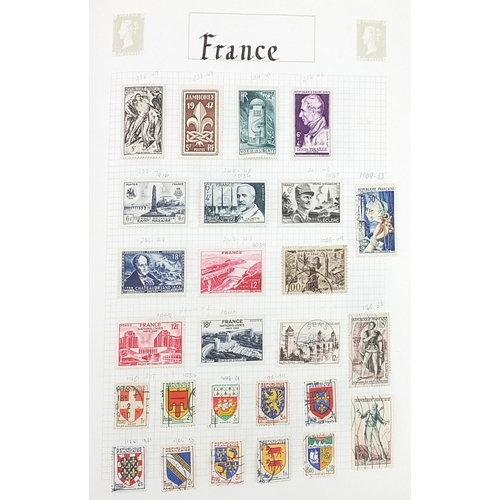 1527 - Collection of French stamps arranged in a Stanley Gibbons album