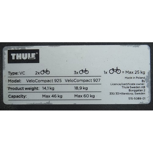 882 - Thule 3 bike Towbar mounted bike rack, used only 3 times, ( New Halfords price £540 )