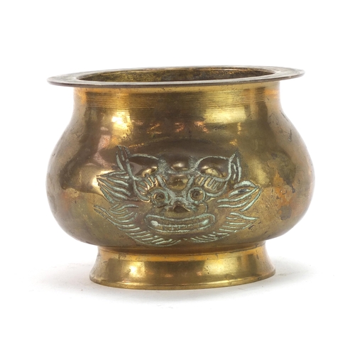 1276 - Chinese patinated bronze incense burner, 14cm wide