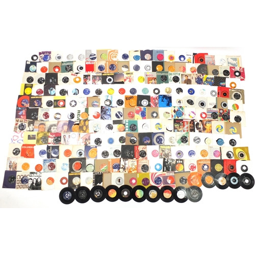 1433 - Collection of 45rpm records including The Pearls, Gene Pitney, Elvis Presley, Ringo Starr and David ... 