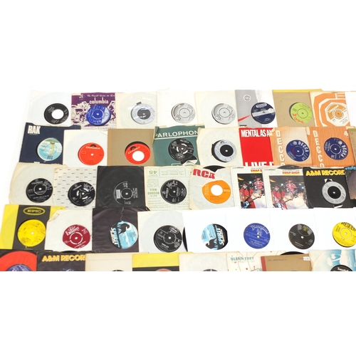 1433 - Collection of 45rpm records including The Pearls, Gene Pitney, Elvis Presley, Ringo Starr and David ... 