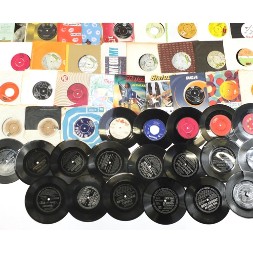 1439 - Collection of 45rpm records including Elvis Presley, Shakin' Stevens, Spandau Ballet, Status Quo, Ro... 