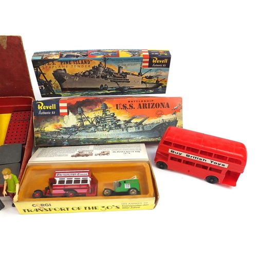 1186 - Vintage and later toys including Revell model ship kits, Star Wars figures and diecast vehicles