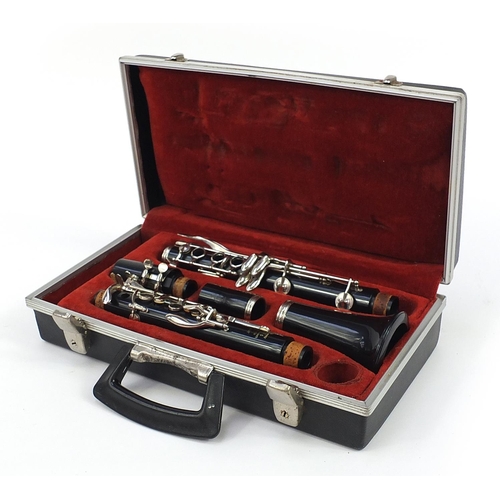 402 - Boosey & Hawkes, Regent five piece clarinet with fitted case, numbered 518515, 60cm in length