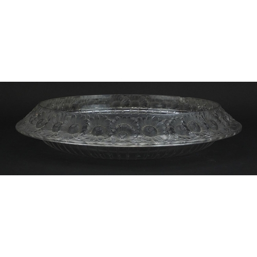 227 - Lalique, French frosted and clear glass Margeurites pattern shallow bowl etched Lalique France, 32.5... 