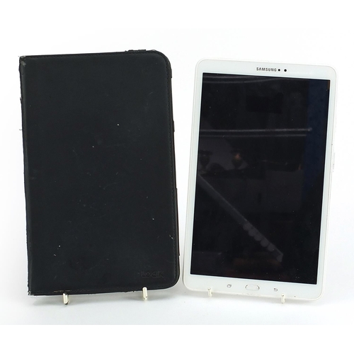 548 - Samsung 16GB tablet model SM-T580