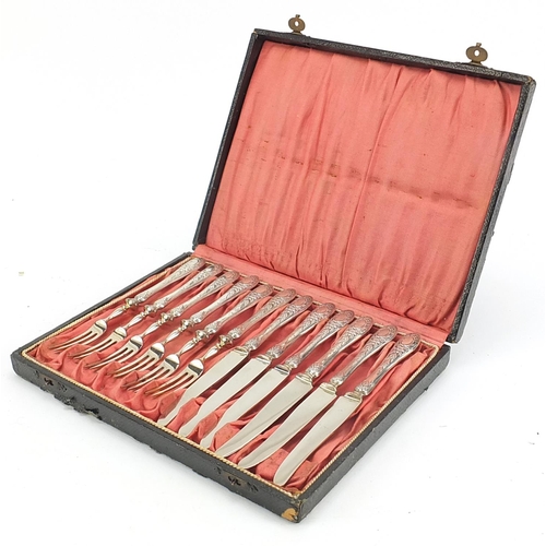 2140 - Set of six silver plated fish knives and forks housed in a fitted case, the knives 17.5cm in length