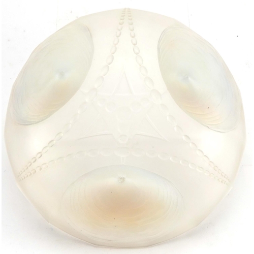 226 - Sabino, French Art Deco opalescent glass bowl, 26cm in diameter