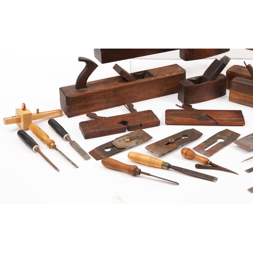 687 - Collection of vintage woodworking planes and chisels, the largest 42cm in length