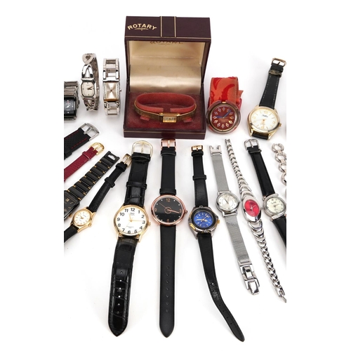 809 - Ladies and gentlemen's wristwatches including Rotary