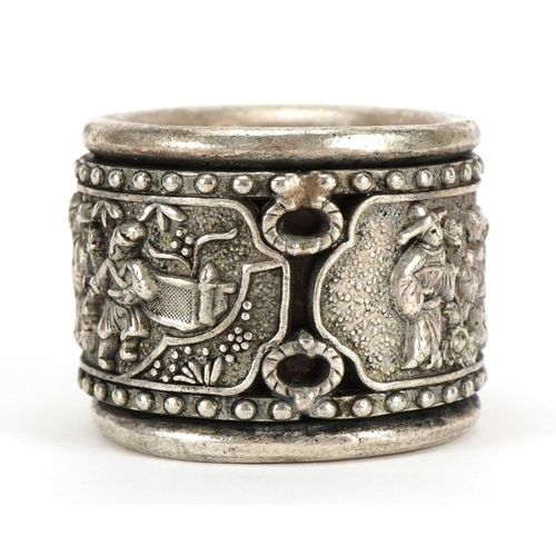 1023 - Chinese silver coloured metal archer's ring