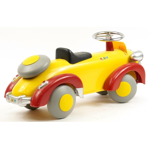 1583 - Retro child's sit on Noddy car, 76cm in length