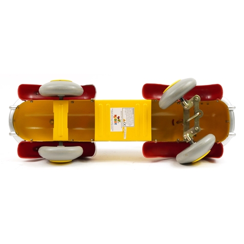 1583 - Retro child's sit on Noddy car, 76cm in length