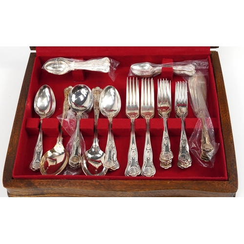 1000 - John Mason six place canteen of silver plated cutlery, 40cm wide