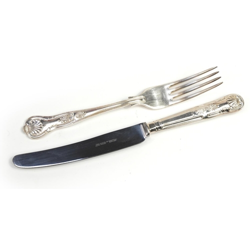 1000 - John Mason six place canteen of silver plated cutlery, 40cm wide