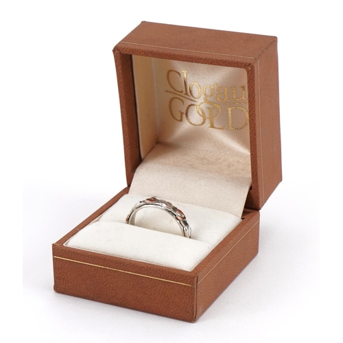 2093 - Clogau silver and gold Welsh wedding band with box, size O, 2.9g