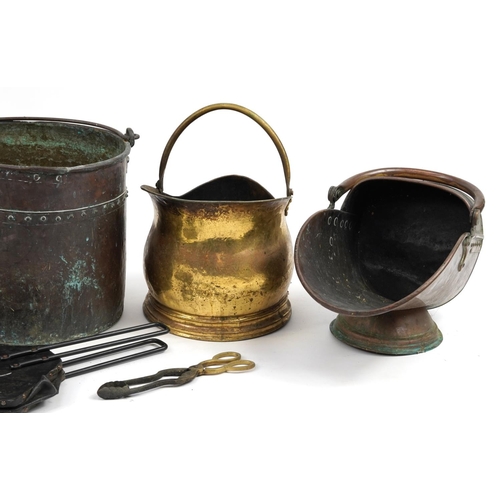 807 - Antique metalware including Victorian copper coal scuttle, copper fire bucket and a bottle carrier, ... 