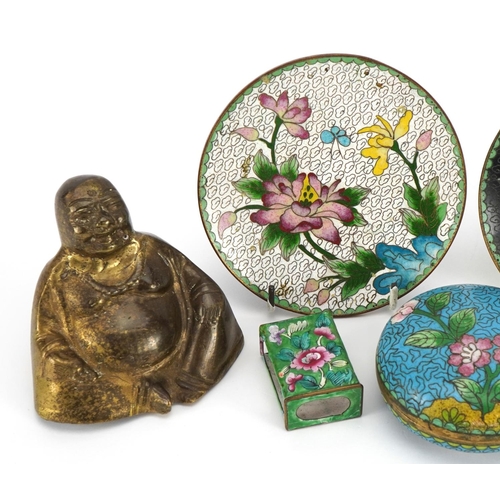 820 - Chinese sundry items including cloisonne bun box and cover, pair of cloisonne dishes, carved soapsto... 