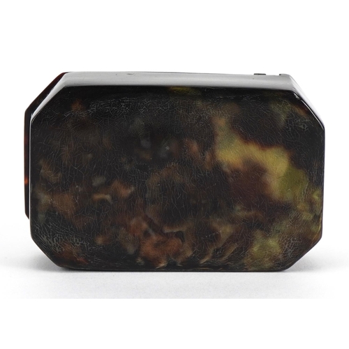 402 - Georgian tortoiseshell pique work snuff box with star motifs, 7cm in length