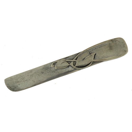 192 - Archibald Knox for Liberty & Co, Arts & Crafts pewter butter knife, 14.5cm in length