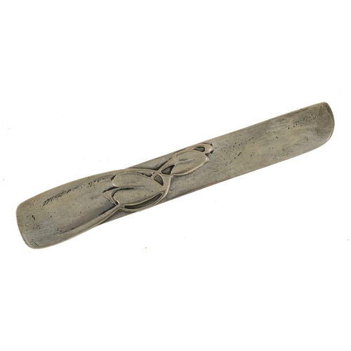 192 - Archibald Knox for Liberty & Co, Arts & Crafts pewter butter knife, 14.5cm in length