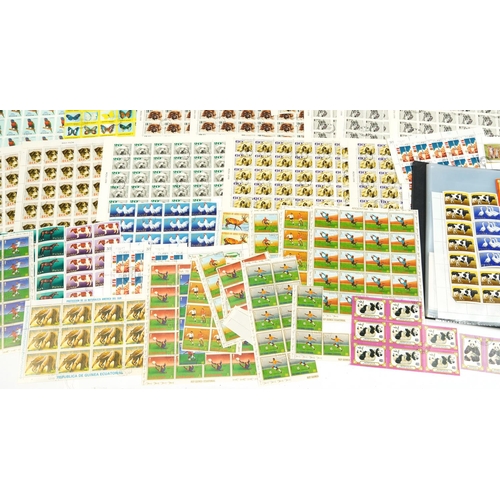 2583 - Several pages of thematic stamps including sport and fauna