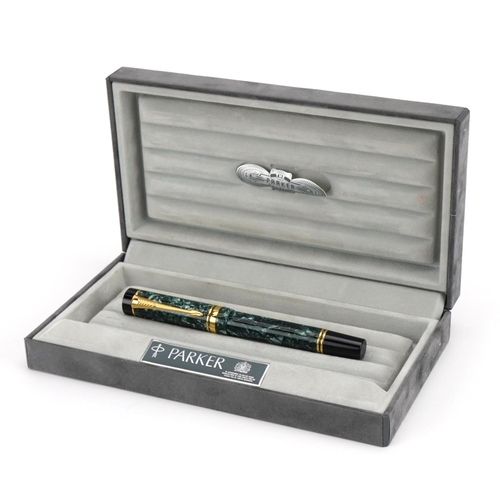 57 - Parker Duofold green marbleised fountain pen with 18k gold nib and case