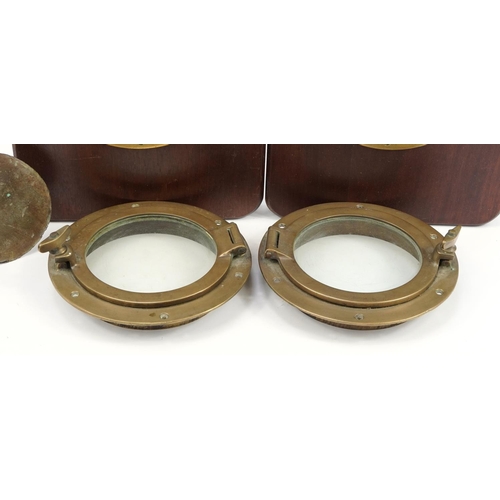 324 - Shippinng interest set of four Simpson Lawrence of Glasgow, bronze portholes and a bronze propeller,... 