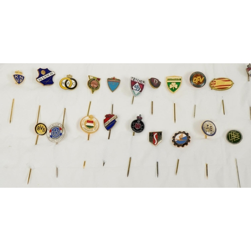 2449 - Large collection of world football club stickpins, lapel pins and badges, some enamel, including Eng... 